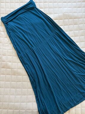 Urban Coco Women’s Teal Maxi Skirt - Size M